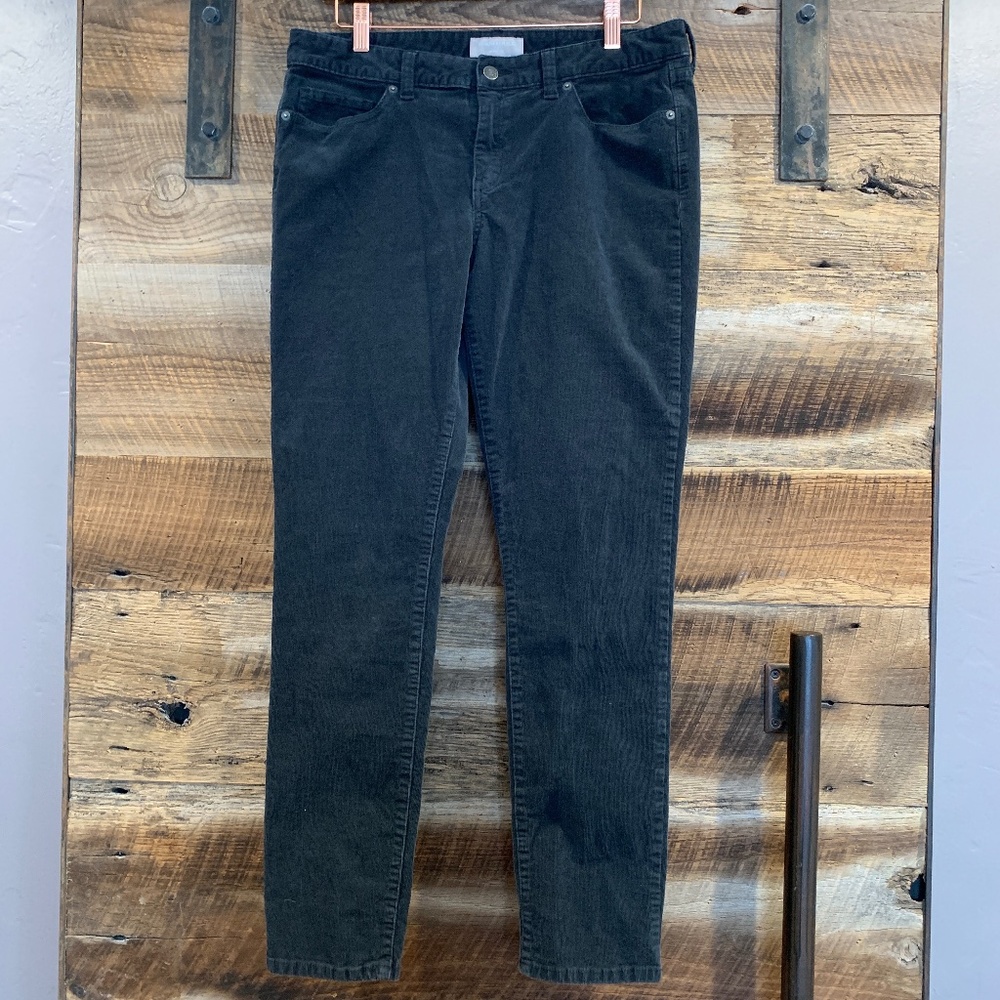 EUC – Banana Republic – Skinny Corduroy Jeans – Cast Iron Grey – 31/12